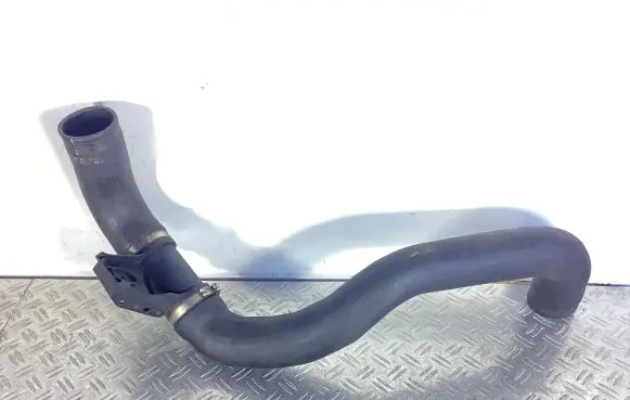Mercedes-Benz Sprinter W901 W902 W903 W904 Intercooler hose/pipe A9015283582