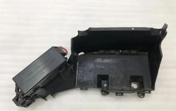 Jaguar S-Type Fuse box set XW4T-14A003-A
