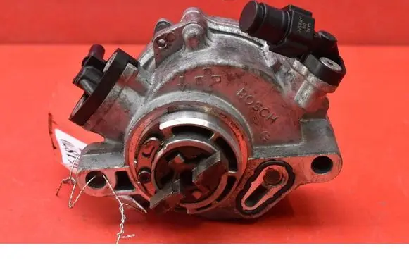 Ford Focus Vacuum pump 9804021880