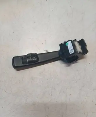 Volvo V40 Indicator stalk 31394001 13DDC230247BA0