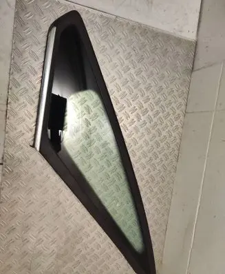Ford Galaxy Front triangle window/glass 43R001605 AS2M3250DOT682