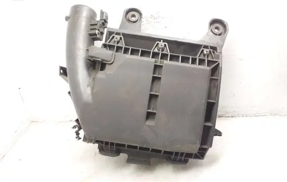Peugeot 3008 II Air filter box 9806561080