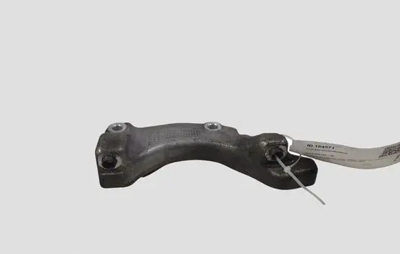 Volvo V60 A/C compressor mount bracket 31401869