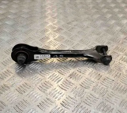 Tesla Model 3 Rear upper control arm/wishbone 104442700C