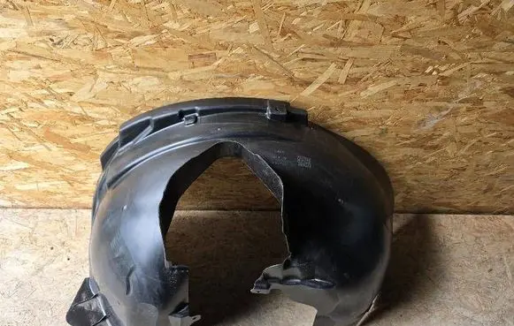 Volvo XC60 Front wheel arch liner splash guards 32372420