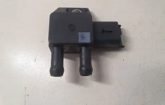 Citroen C4 I Picasso Exhaust gas pressure sensor 9662143180