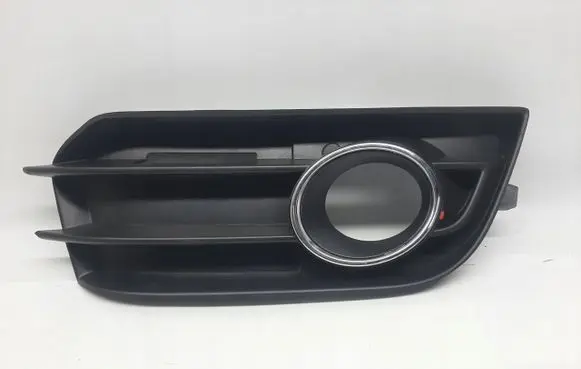 Audi A1 Front bumper lower grill 8X0807682