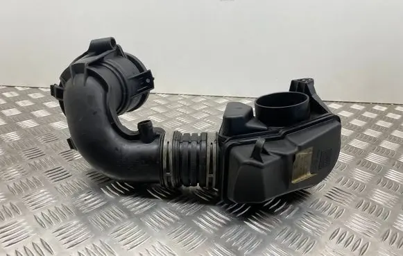 Mercedes-Benz CLC CL203 Air intake duct part A2710901229 A2710900804