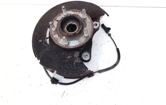 Opel Zafira C Front wheel hub