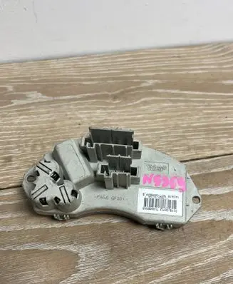 BMW X5 E70 Heater blower motor/fan resistor T1015486A