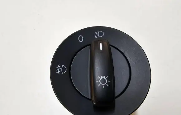 Volkswagen Tiguan Light switch 1K0941431AL