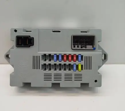 Jaguar XF X260 Fuse module CPLA14Q073AA