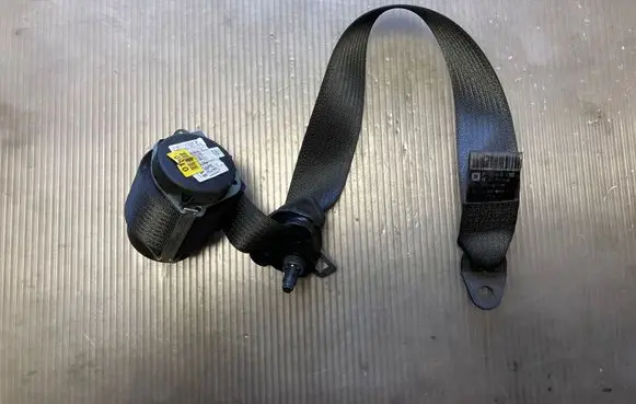 Chevrolet Orlando Rear seatbelt 616081700 13251338