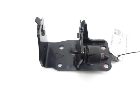 Toyota Avensis T270 Engine mounting bracket 123250R040