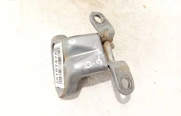 Subaru Outback Rear door lower hinge