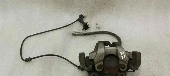 Mercedes-Benz SL R230 Rear brake caliper A2214230181