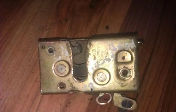 Ford Escort Front door lock 86ABB21812CA