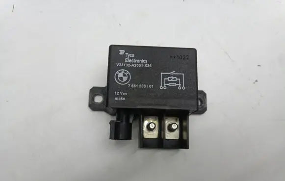 BMW 7 F01 F02 F03 F04 Battery relay fuse 7661503