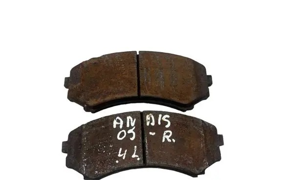 Mitsubishi Grandis Brake pads (front) AD044261 BB1B2112 PCR0118677187
