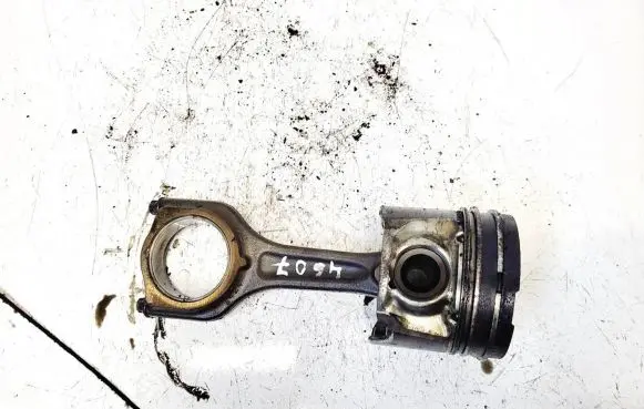 Mazda 2 Piston with connecting rod