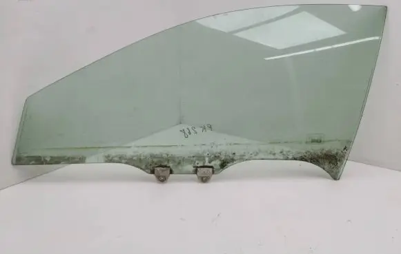 Honda Accord Front door window glass four-door