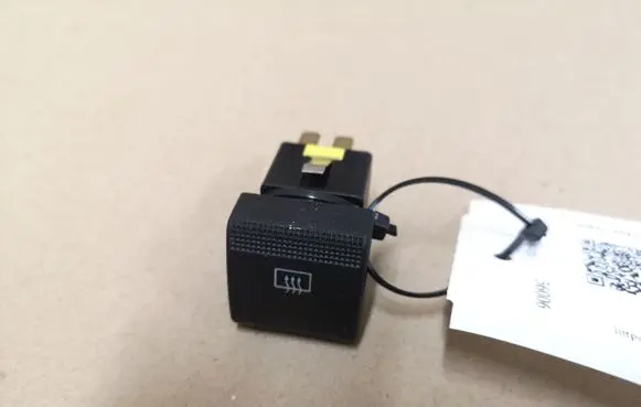 Windscreen/window heater switch