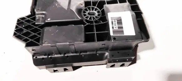 Opel Astra J Fuse box cover 13302321 c11000021