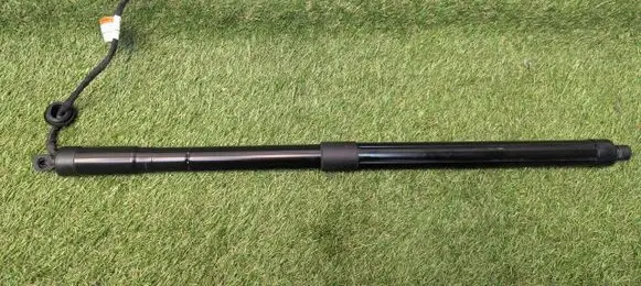 Volvo XC60 Tailgate strut 32357572 17062022