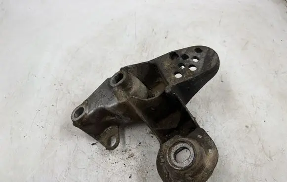 Audi A4 S4 B5 8D Engine mounting bracket 4B0199351B