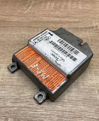 Mercedes-Benz E W210 Airbag control unit/module 0018202126