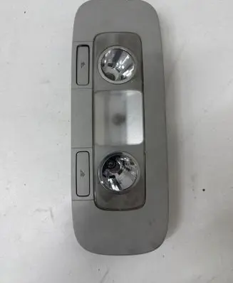 Volkswagen Jetta V Rear seat light 947291