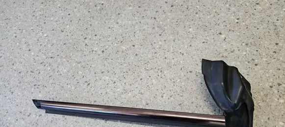 Mercedes-Benz SL R230 Rear side glass trim A2306700138 2852322021