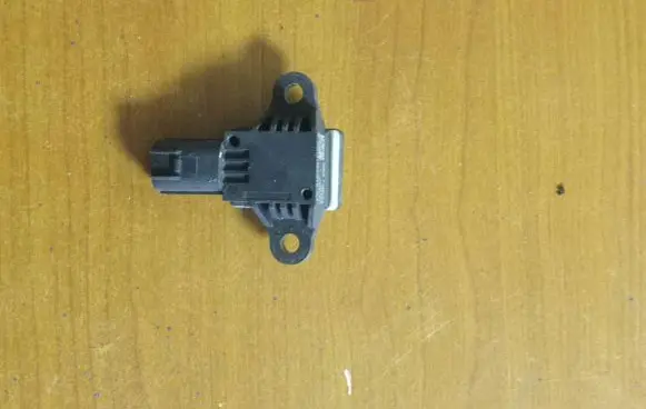 Ford Mustang VI Airbag deployment crash/impact sensor DG1314C676AA