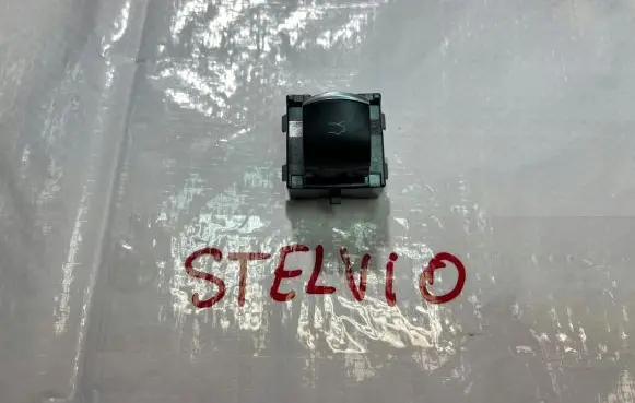 Alfa Romeo Stelvio Tailgate opening switch 