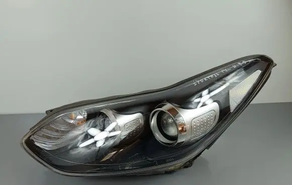 KIA Sportage Headlight/headlamp L009L130I0J