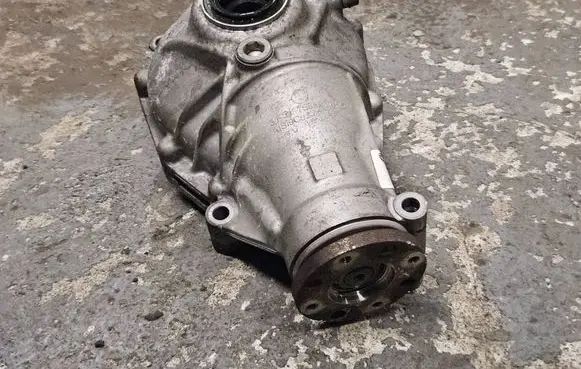 BMW X5 E70 Front differential 7588251