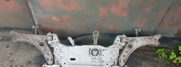 Volkswagen Golf V Front subframe 1K0199369G