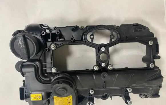 BMW 3 F30 F35 F31 Rocker cam cover 7588412 7633630 152658-12