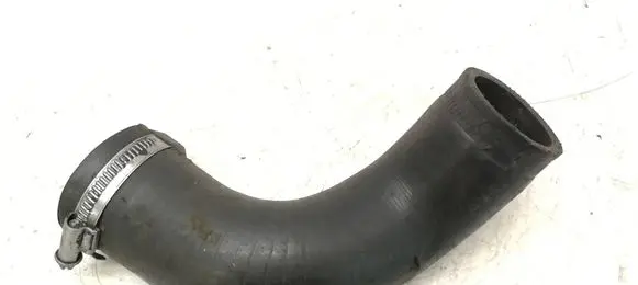 Renault Megane II Intercooler hose/pipe 8200185556B 7087302004