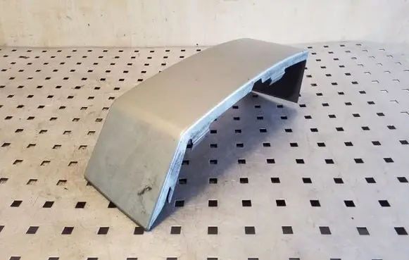 Volvo XC90 Rear/tail light trim molding 8620819