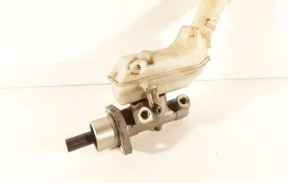 Nissan Micra Master brake cylinder