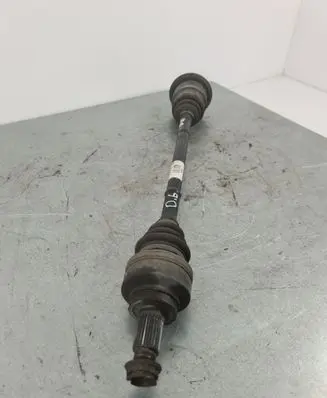 BMW 4 F32 F33 Rear driveshaft 7597682 7597682AL04