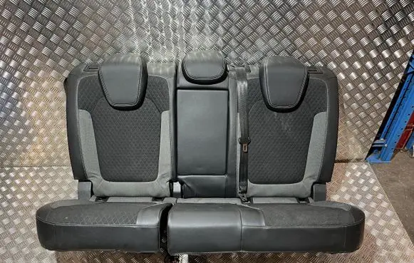 Opel Grandland X Seat set DG22316