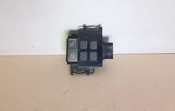 Land Rover Range Rover Sport L320 Central locking switch button AH2214017AA 10004655