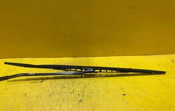 Mercedes-Benz A W168 Front wiper blade arm A1688201144
