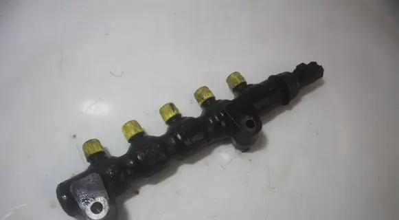 Peugeot 308 Fuel main line pipe
