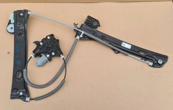 BMW 4 G22 G23 G24 G26 Front door electric window regulator 9854491 E01838105