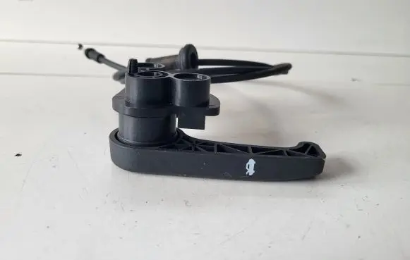 Hyundai Kona I Engine bonnet (hood) release handle J99009J18
