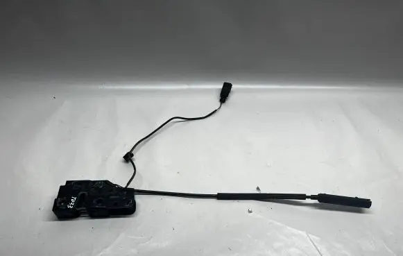 Audi A5 8T 8F Engine bonnet/hood lock/catch 4T0823509F