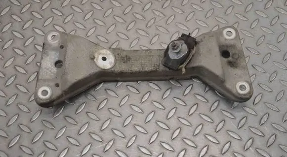 BMW 4 F32 F33 Gearbox mounting bracket 6796605
